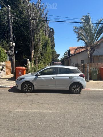 מודעת רכב יונדאי i20