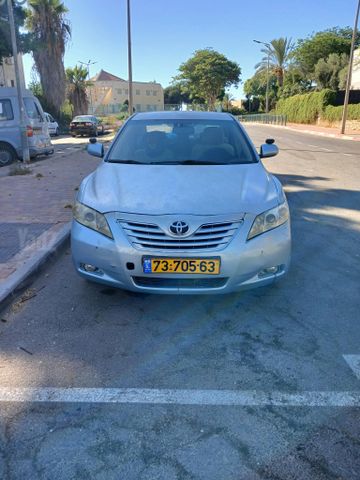 טויוטה קאמרי