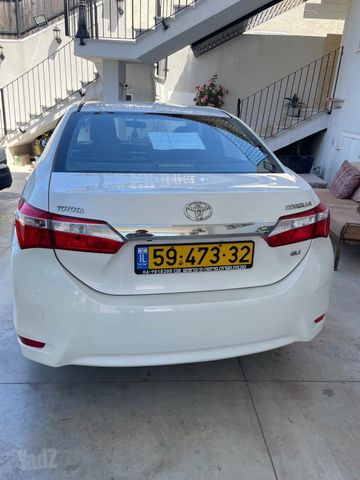 מודעת רכב טויוטה קורולה