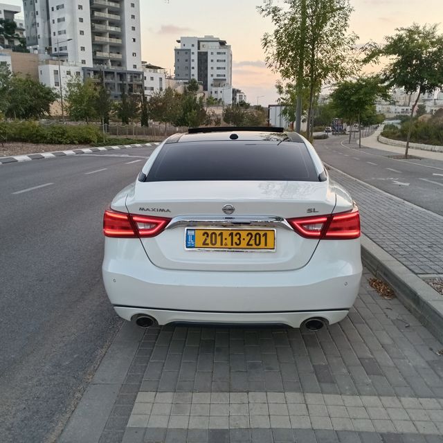 מודעת רכב ניסאן מקסימה