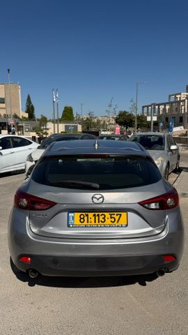 מאזדה 3