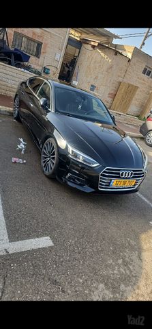 אאודי A5