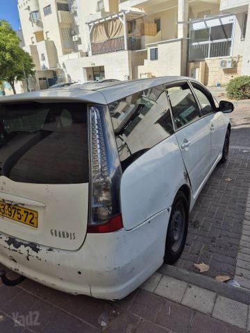 מיצובישי גרנדיס