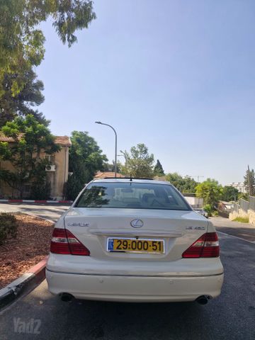 מודעת רכב לקסוס LS