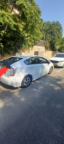 טויוטה פריוס