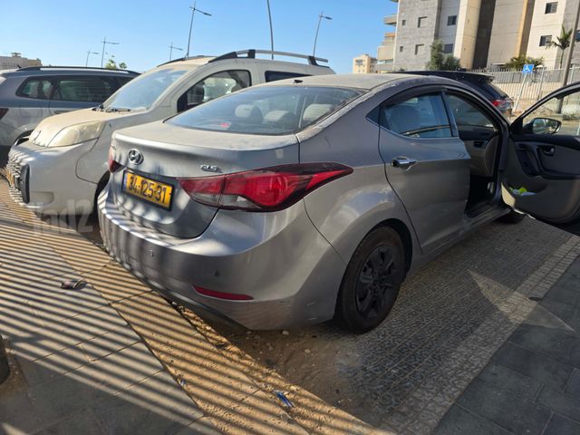 יונדאי I35