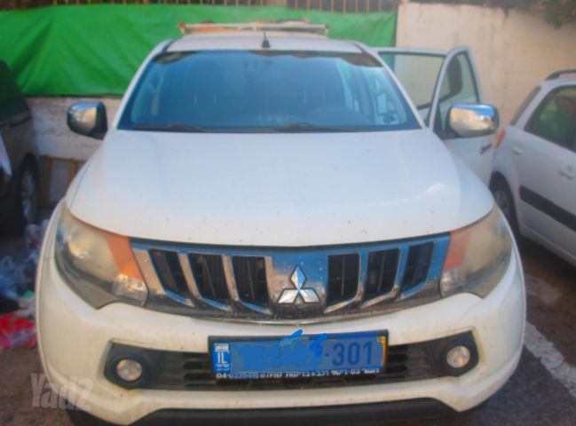 מיצובישי טרייטון / L200