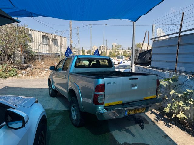 טויוטה היילקס ויגו