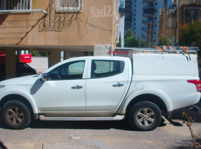 מיצובישי טרייטון / L200
