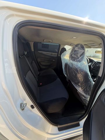 מיצובישי טרייטון / L200