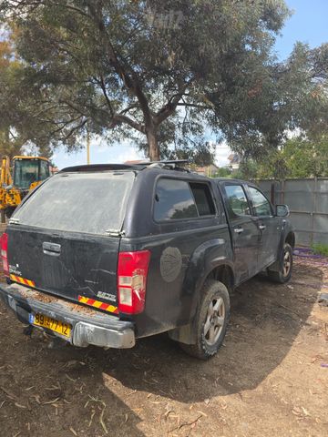 מודעת רכב איסוזו די-מקס