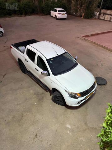 מיצובישי טרייטון / L200