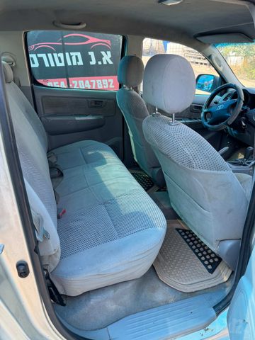 טויוטה היילקס ויגו