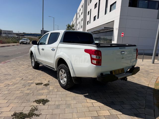 מיצובישי טרייטון / L200