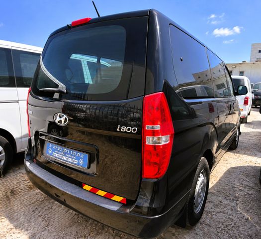 יונדאי H-1 / i800