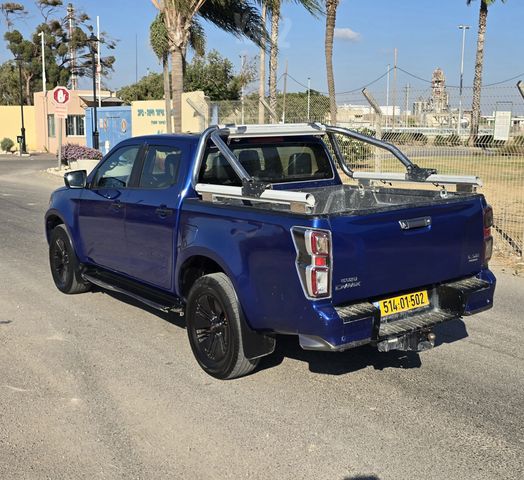 איסוזו די-מקס