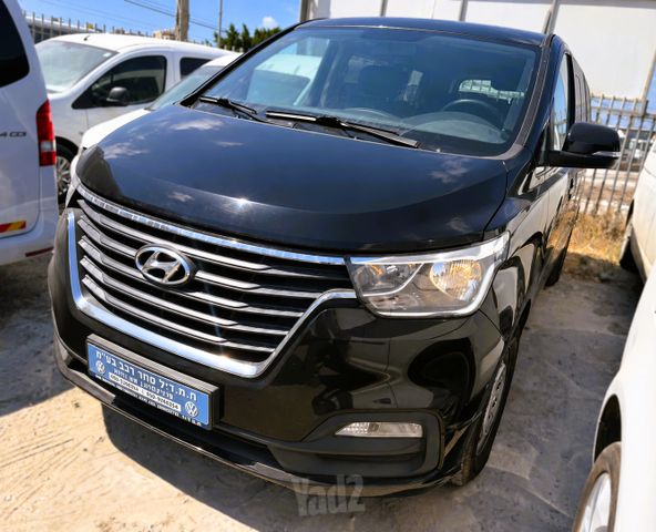 יונדאי H-1 / i800