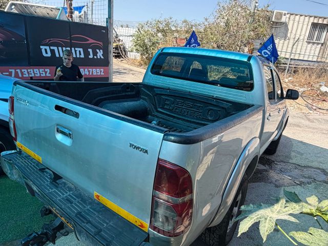 טויוטה היילקס ויגו