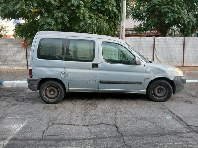 מודעת רכב סיטרואן ברלינגו