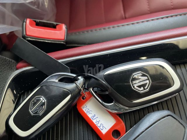 אם ג'י EHS PHEV