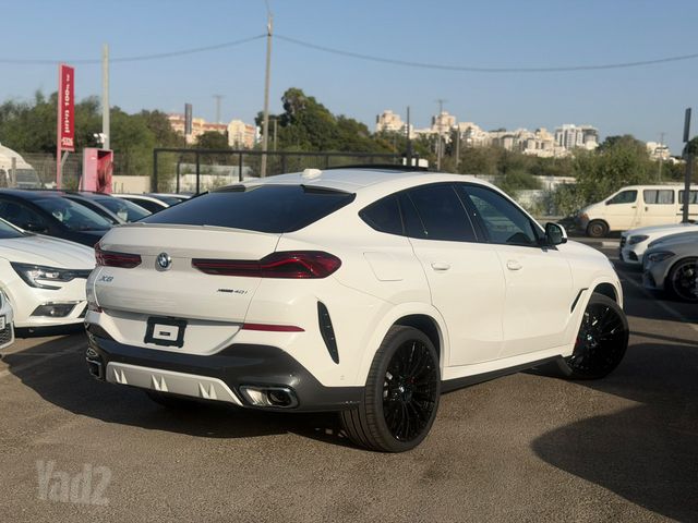 ב מ וו X6