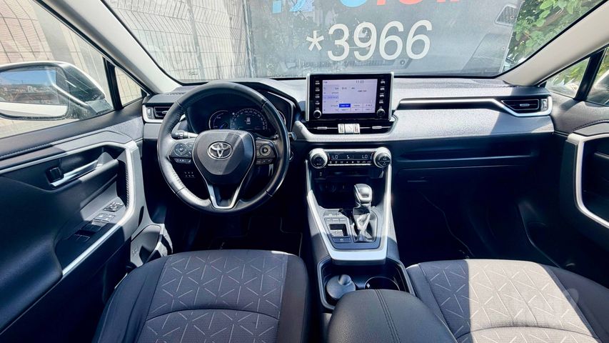 טויוטה RAV4