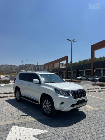 מודעת רכב טויוטה לנד קרוזר