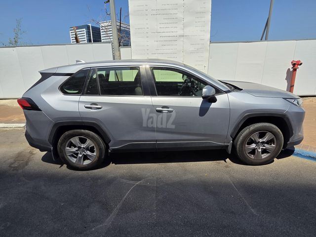 מודעת רכב טויוטה RAV4