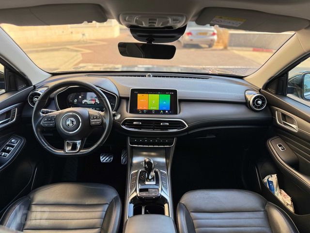 אם ג'י EHS PHEV