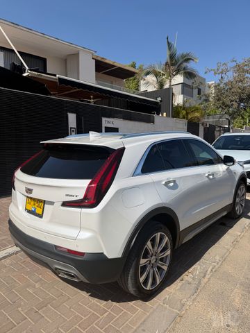 קאדילק XT4