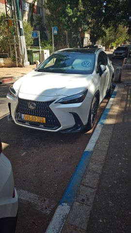 לקסוס NX