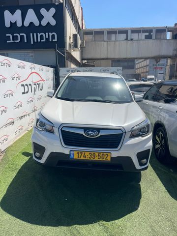 סובארו פורסטר