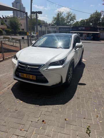 לקסוס NX