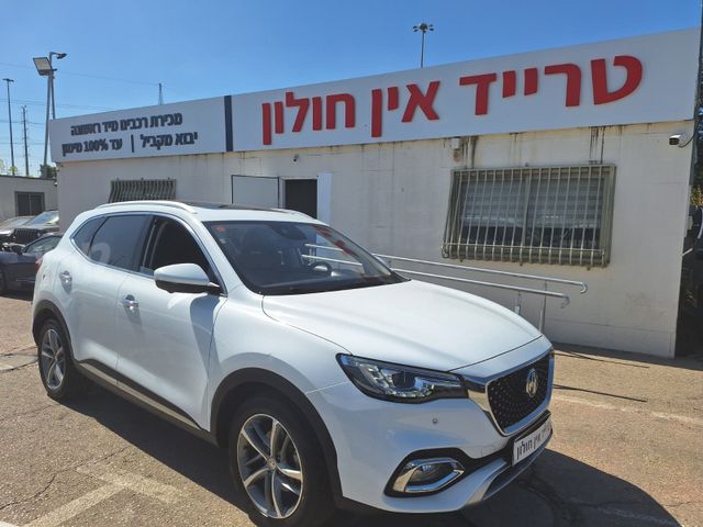 מודעת רכב אם ג'י EHS PHEV