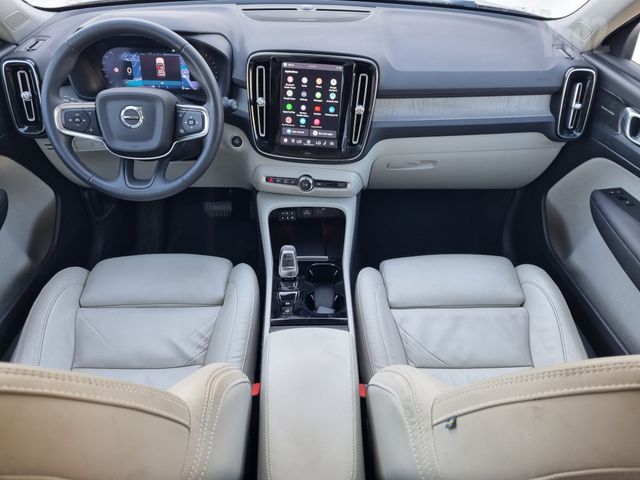 וולוו XC40