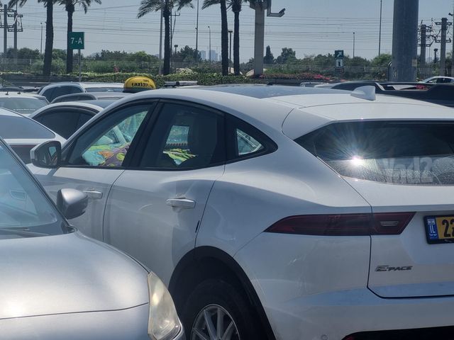 יגואר E-Pace