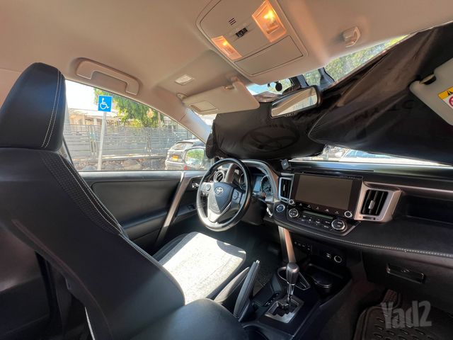 טויוטה RAV4
