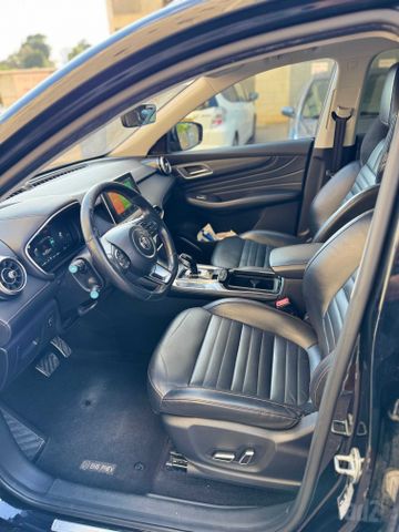אם ג'י EHS PHEV