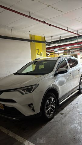 טויוטה RAV4