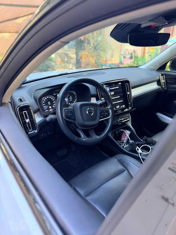 מודעת רכב וולוו XC40