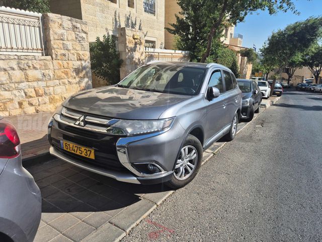 מודעת רכב מיצובישי אאוטלנדר