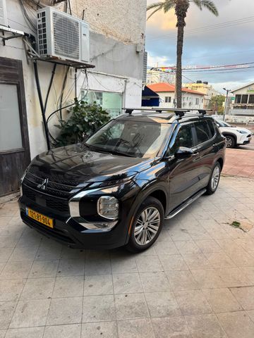 מיצובישי אאוטלנדר