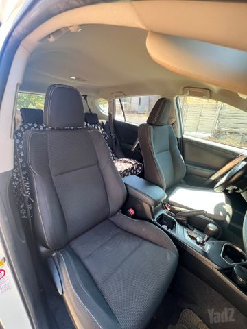 טויוטה RAV4