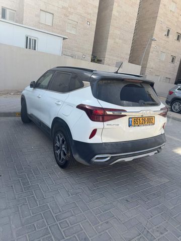 קיה סלטוס
