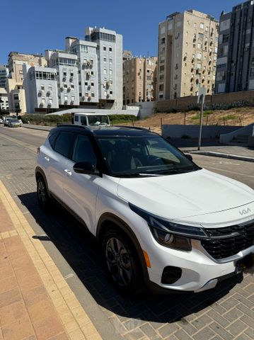 קיה סלטוס