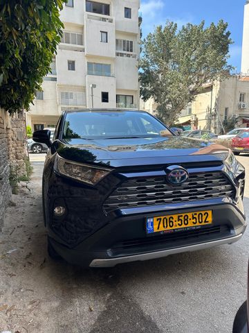 טויוטה RAV4