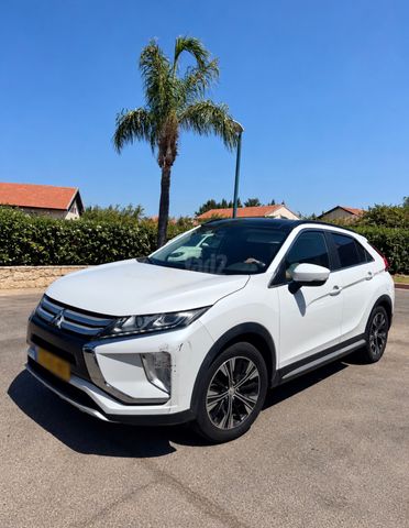אקליפס קרוס Instyle אוט׳ 1.5 (163 כ״ס)