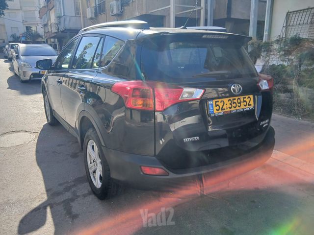 טויוטה RAV4