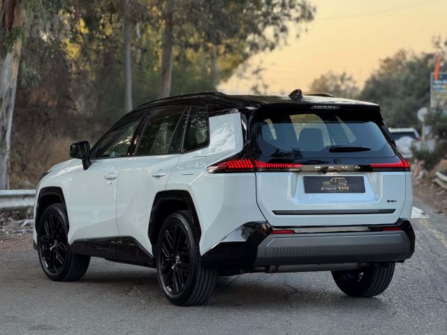 טויוטה RAV4