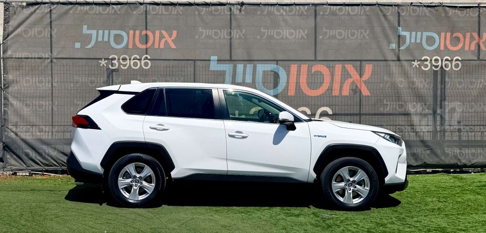 טויוטה RAV4